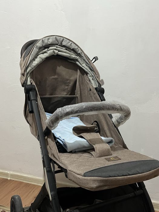 Детская прогулячная коляска Ining baby