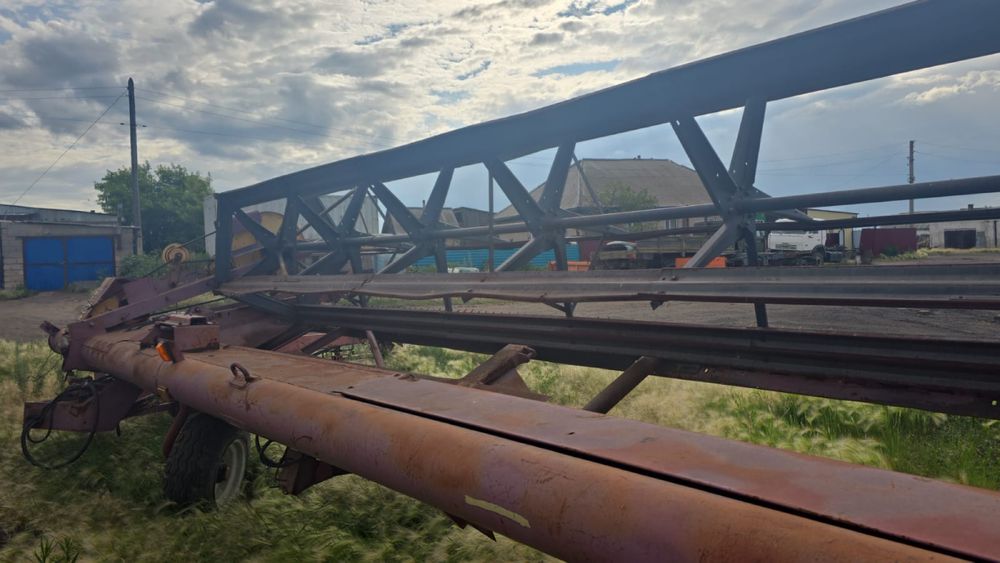 Жатка Полесье лафет прицепной 10 метровый