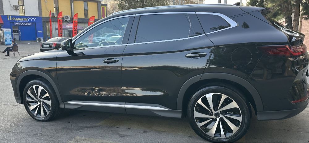 Champion 605 ev 2023