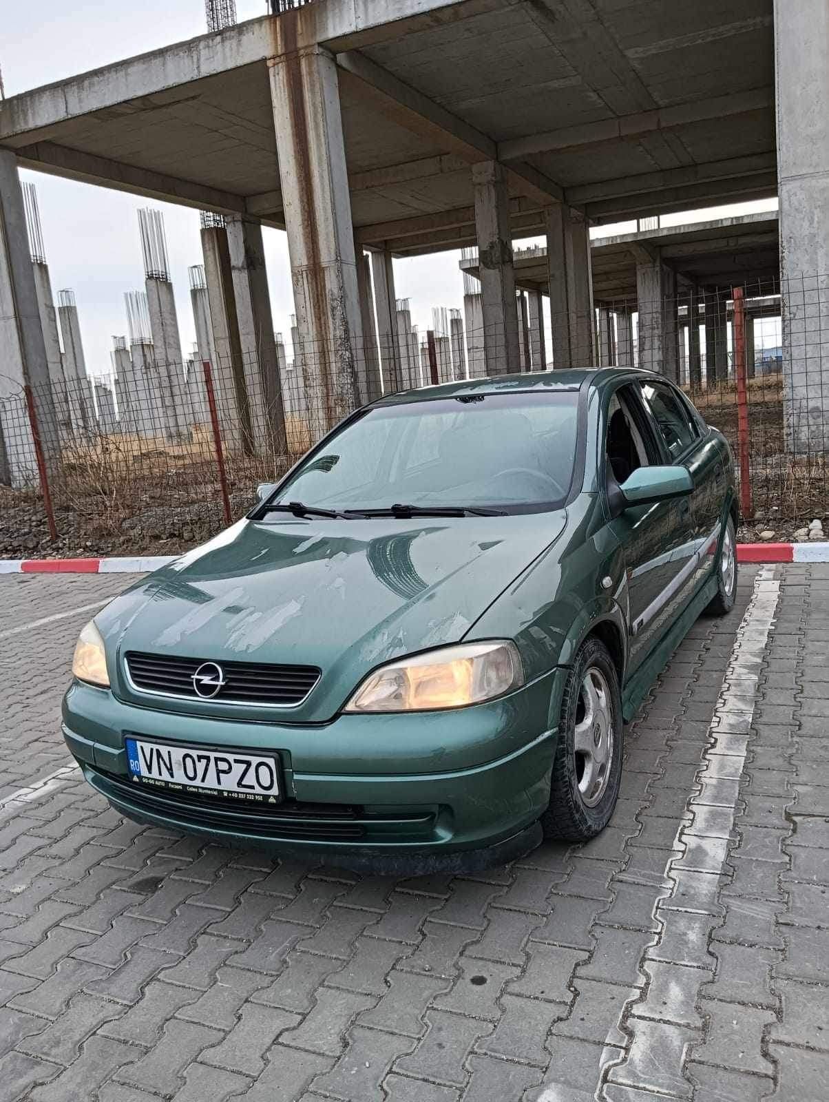 Opel Astra 1.6 benziná