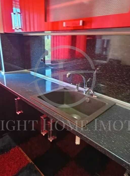 Продава се Тристаен апартамент в Пловдив, Тракия - 68 кв.м за 1912 €/кв.м - Снимка #2