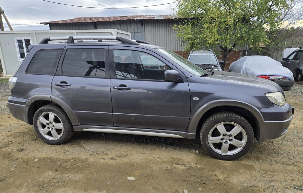 Mitsubishi Outlander/Мицубиши Аутлендър 2.0 НА ЧАСТИ!!!