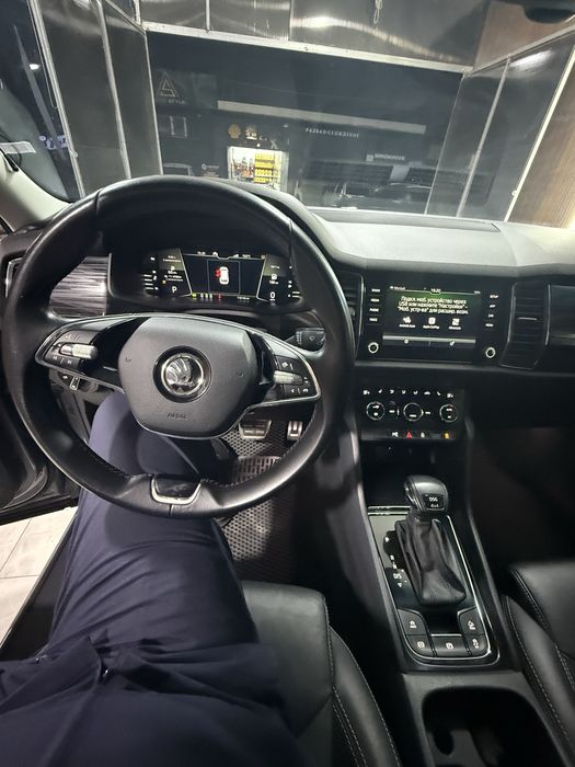 Продется Skoda kodiaq год выпуска 2021, пробег 117000, не битая,