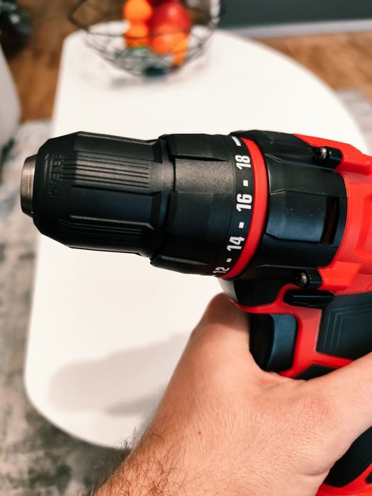 Filetanta Einhell 18 V cu 2 trepte de viteza.