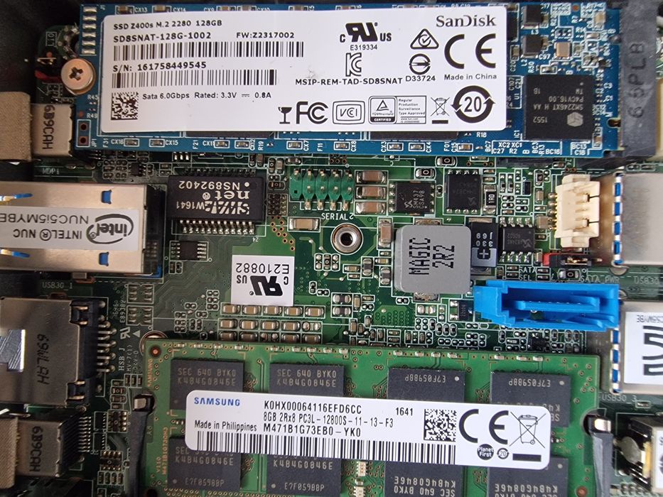 Intel nuk 5i5 i5 5300 8gb ram 128gb ssd