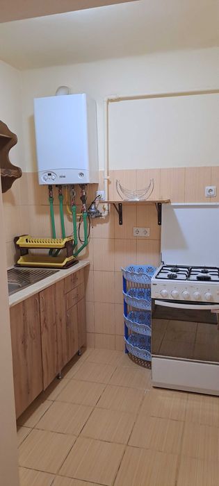 Închiriez apartament cu o camera, ultracentral.