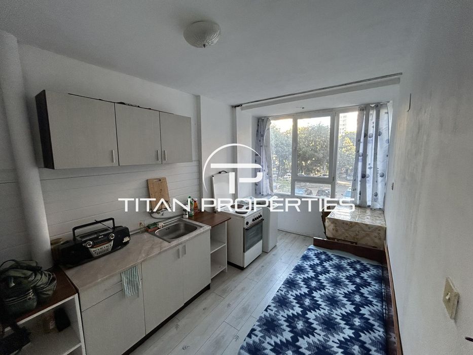 Дава се под наем Тристаен апартамент в Варна, Спортна зала - 68 кв.м за 450 € - Снимка #1