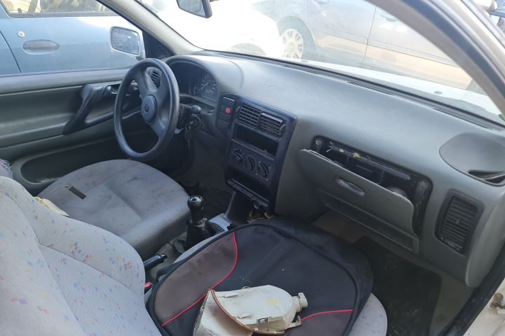 Capota motor Volkswagen VW Polo a 3-a generatie 6N