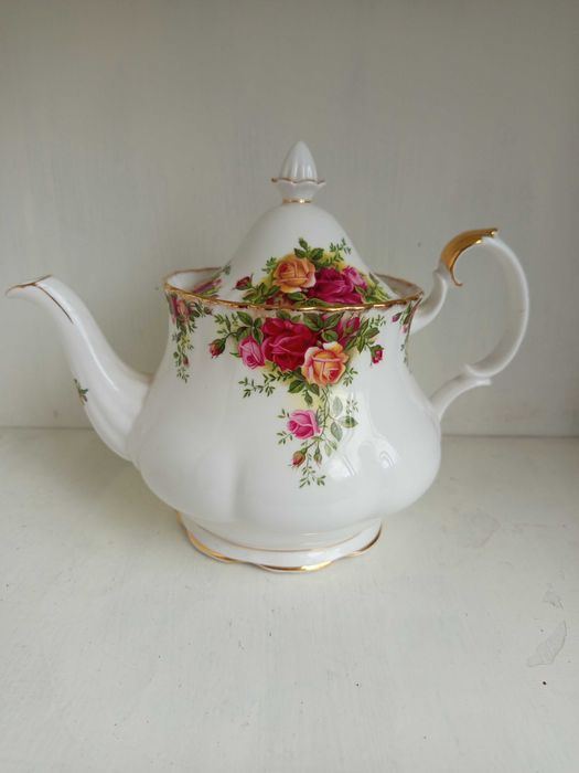 Royal Albert old country rozes, чайник порцелан 1962 г