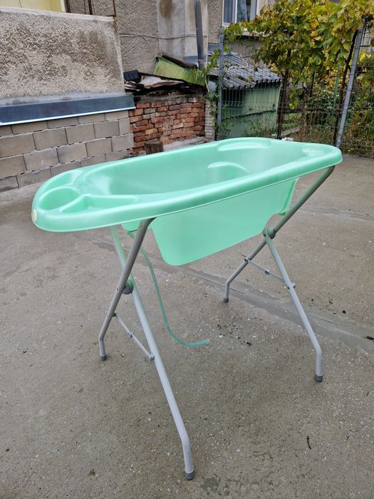 Вана  88 см, с оттичане и стойка.