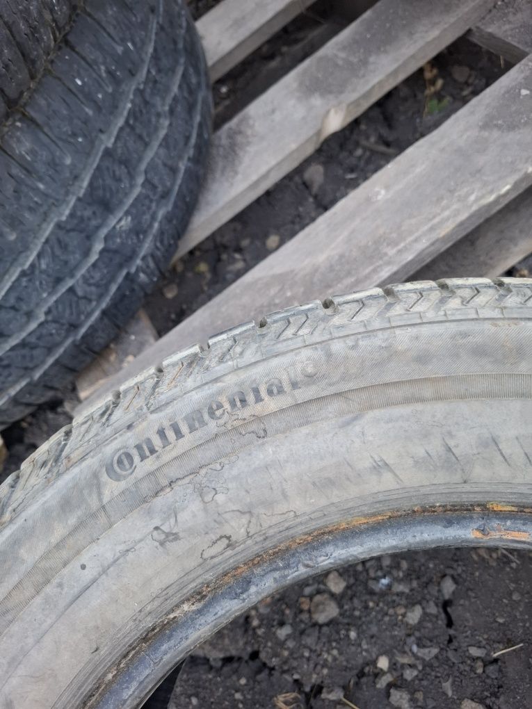 Vand 2 anvelope 205 60 15 continental de vara ca noi au fost rezerve