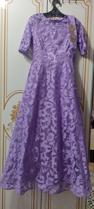 Продам платье женское