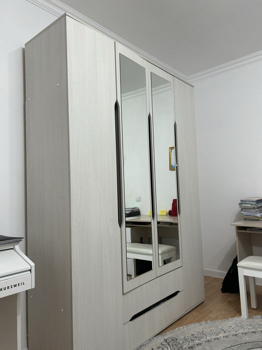 срочно продам шкаф для детской комнаты