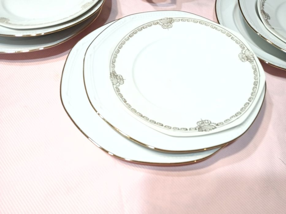 Баварски сервиз нежен снежно бяло