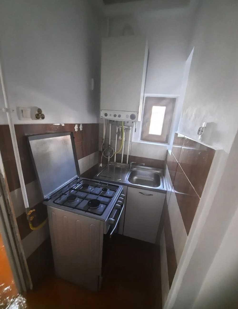 Proprietar vand apartament cu 2 camere zona Cișmigiu Strada Brezoianu