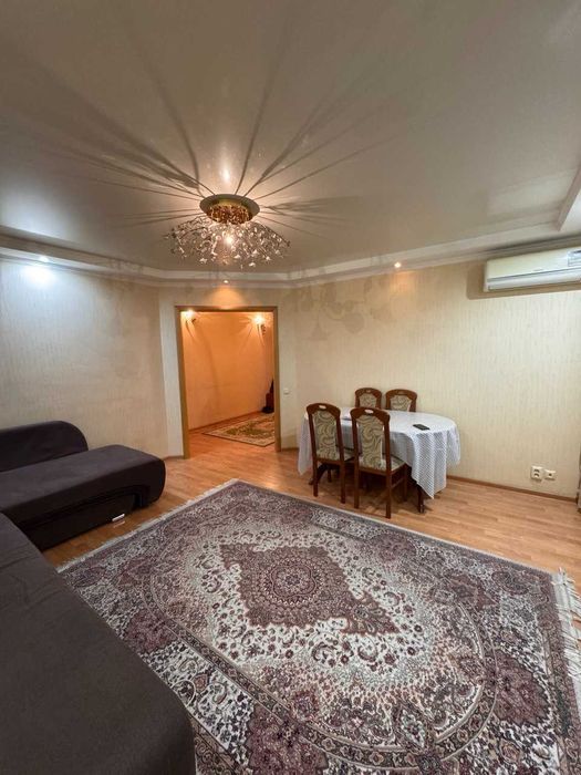 Продам 3 ком. улучшенная планировка, 80 кв, 50 лет Октября 102В, торг