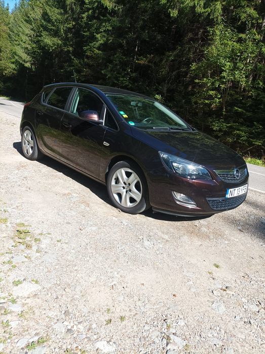 Opel Astra J 2012