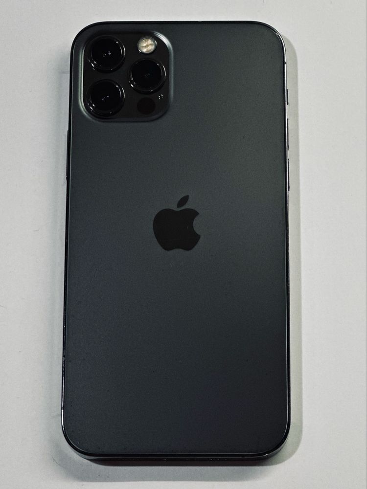 iPhone 12 Pro Grey 94% battery