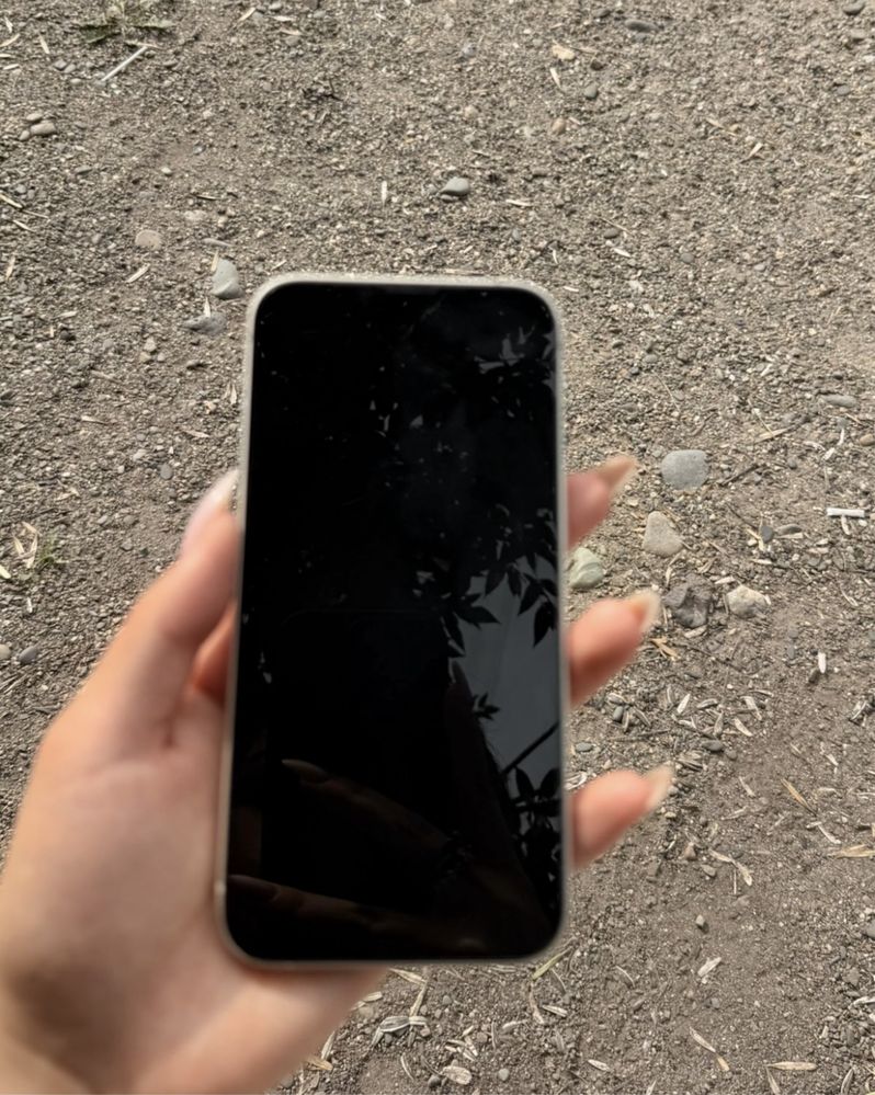 Айфон 14 в идеальном состояние