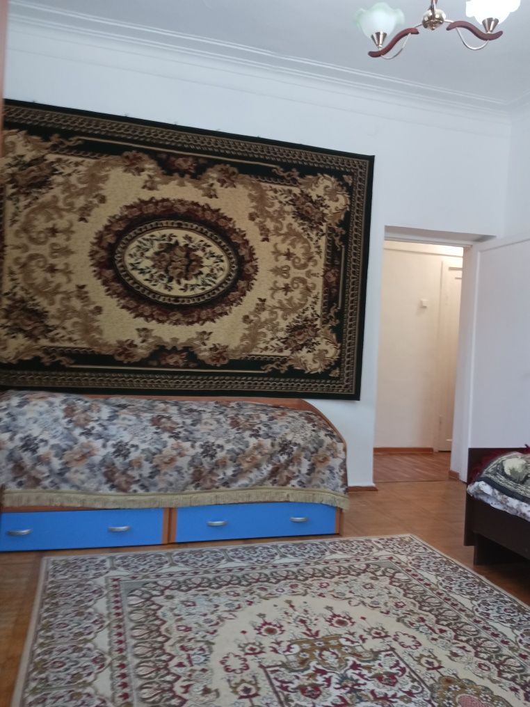 Продам 2 комнатную квартиру на Исиналиева 12
