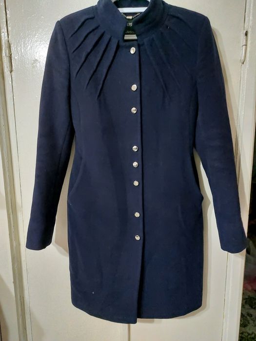 Продаётся полупальто