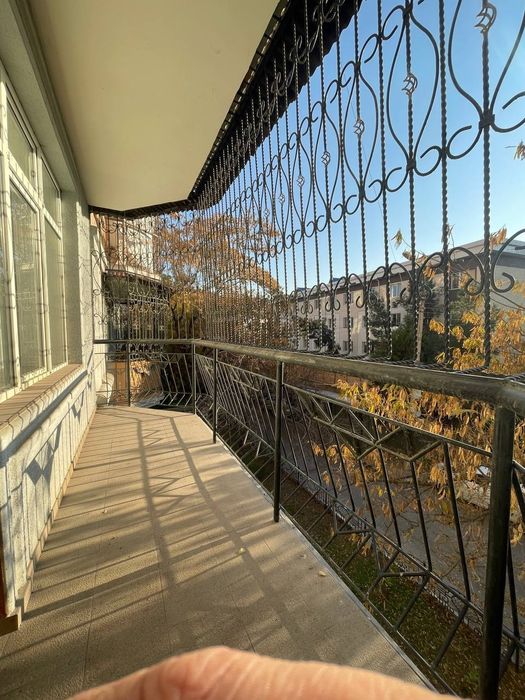 Элитный Габус 3/2/7 улица Тарас Шевченко Ор-р Айриш Паб