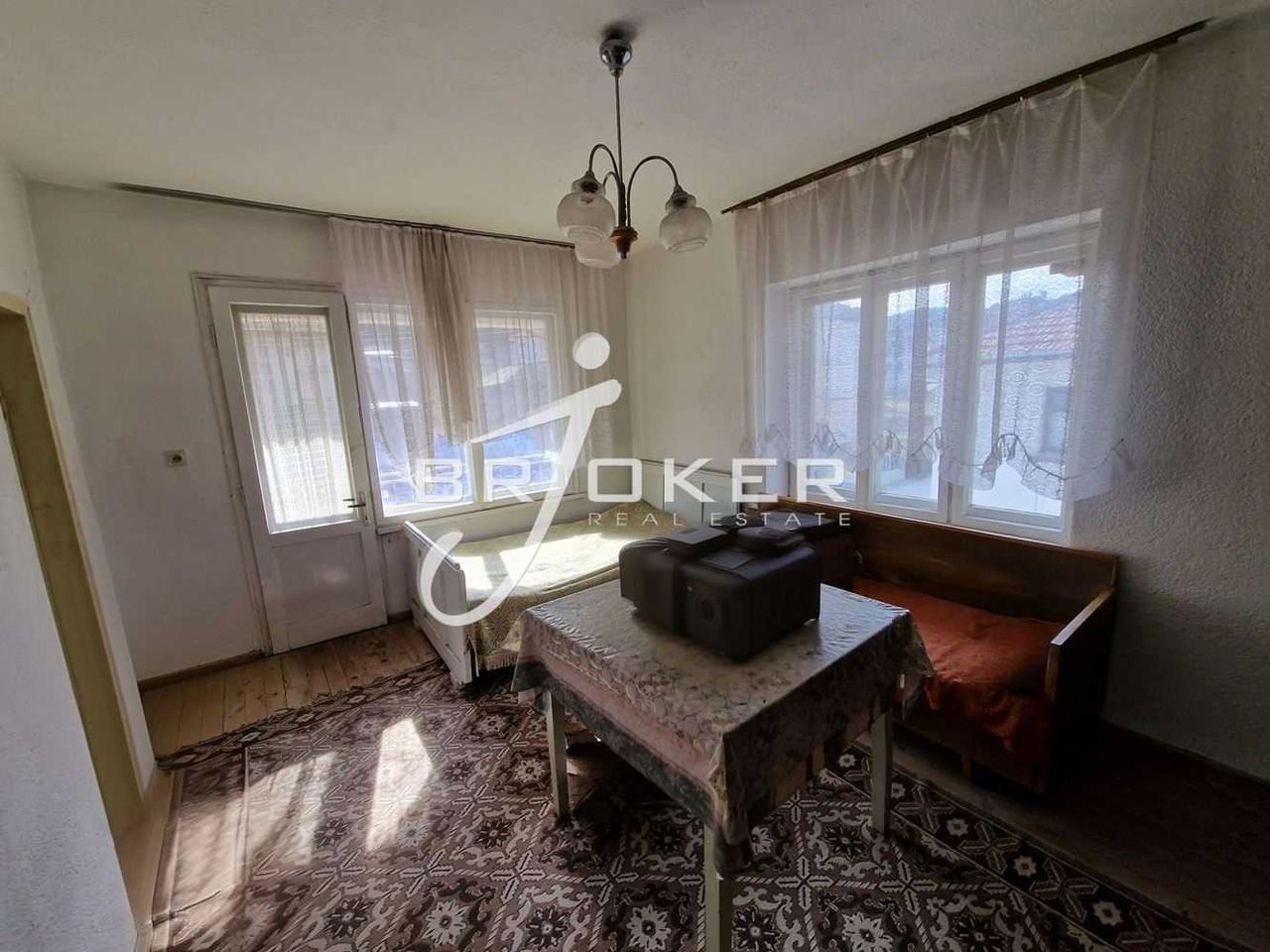 Продава се Къща в с. Смилян, Област Смолян - 309 кв.м за 389 €/кв.м - Снимка #7