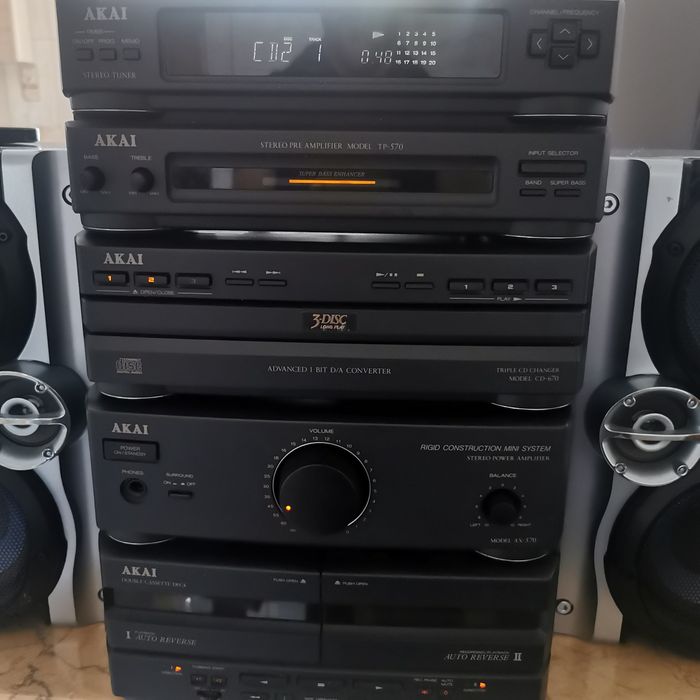 sistem audio akai ax 570