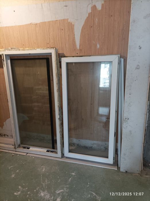 Продавам ПВЦ дограма - трикрилен прозорец