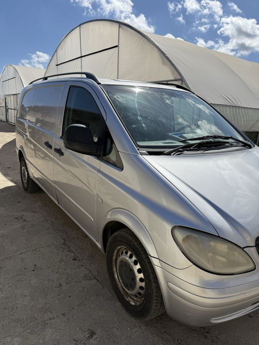 Vand Vito 2.2 diesel din 2005, stare buna de functionare