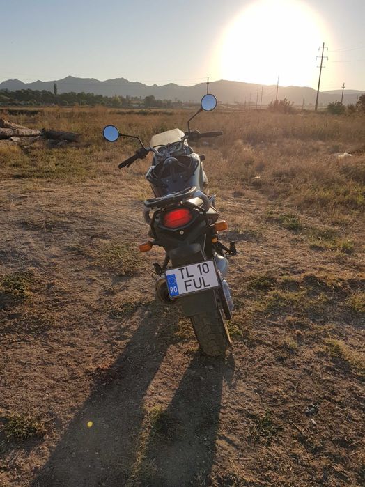 vind motocicleta bmw 650 CS