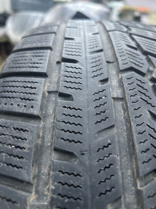 Anvelope iarna 235/60/R18