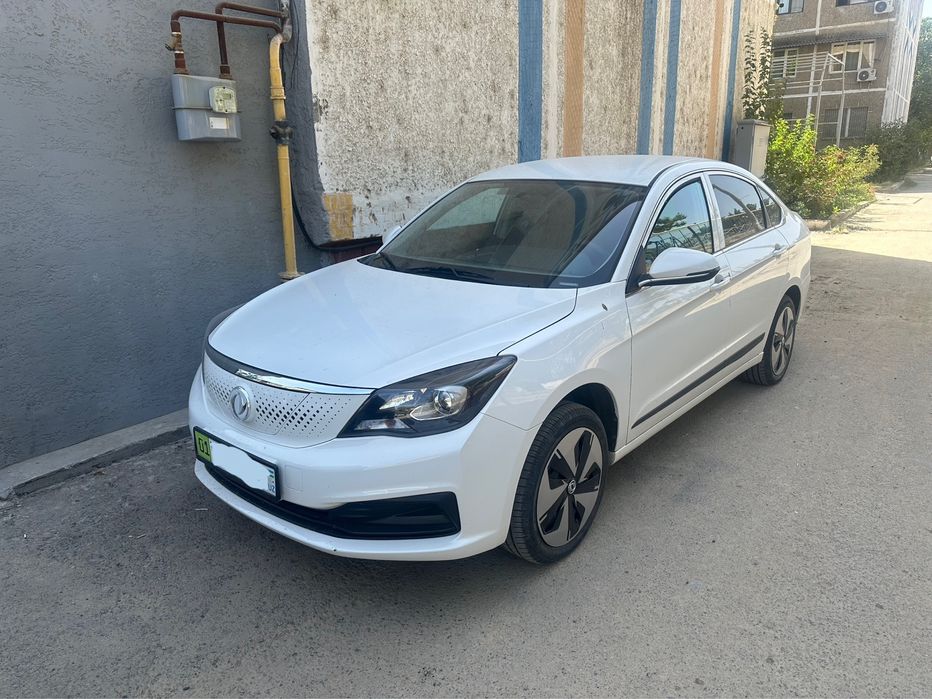 Dong feng aeolus е70