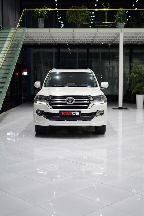 Toyota Land Cruiser 200