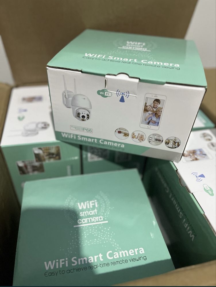 Камера Wifi 8 MP въртяща се и засичаща движение