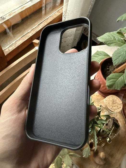 Кейс за Айфон 16 Про