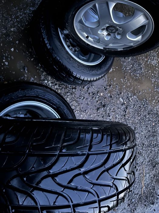 Vand jante cu caucicuri de ML