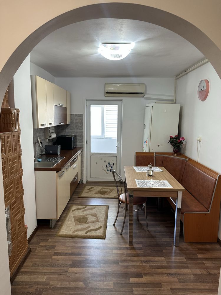 Apartament de inchiriat la mare