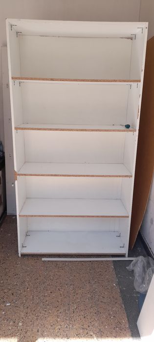 Vând rafturi din pal alb mdf