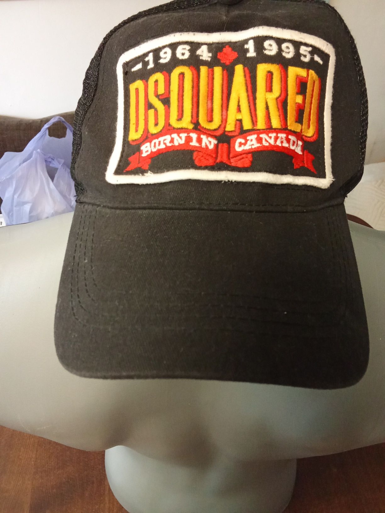 Шапка  Dsqured 2