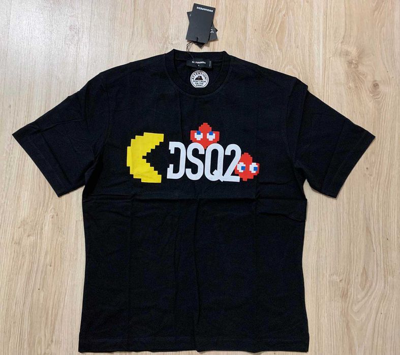 Чисто нови мъжки тениски с етикети Dsquared D2 налични L,XL,2XL