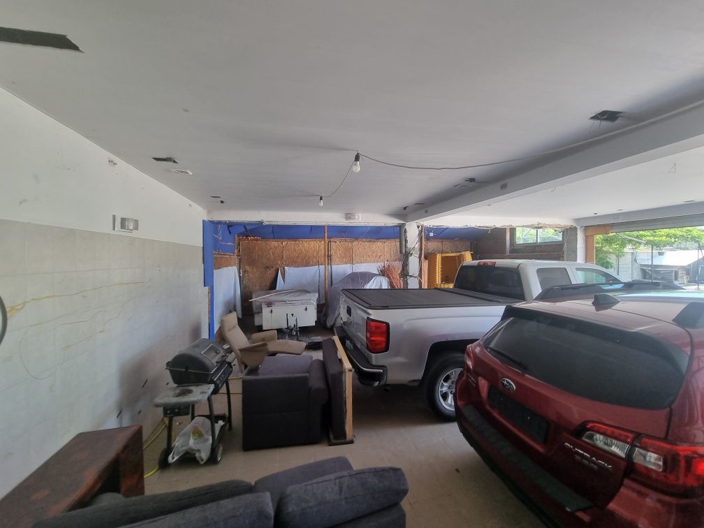 Продава се Магазин в Варна, Базар Левски - 893 кв.м за 370 €/кв.м - Снимка #5