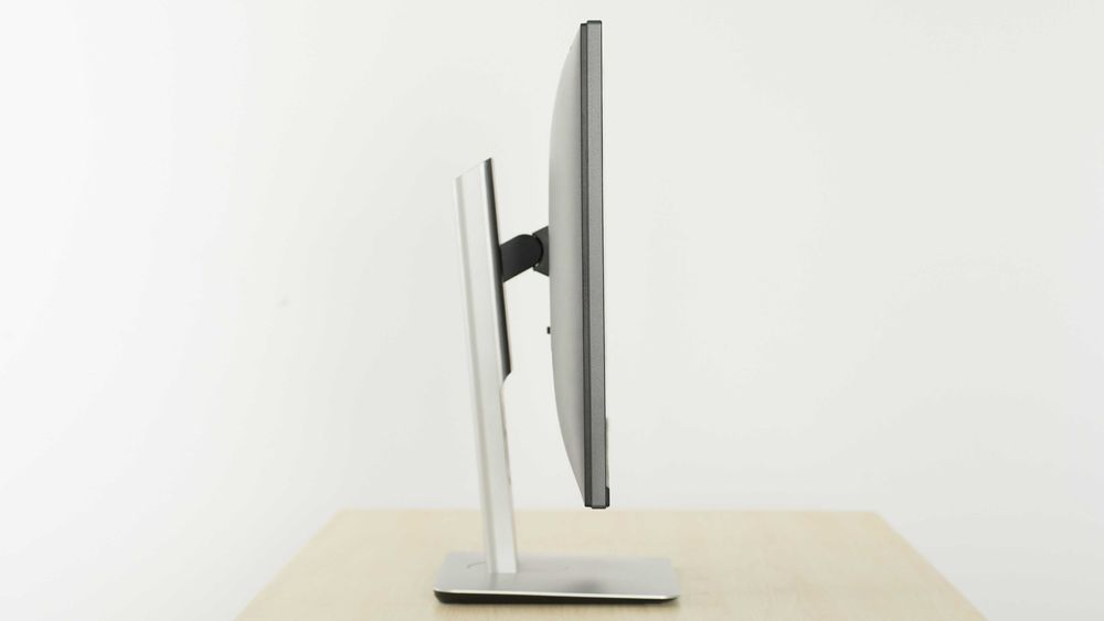 Monitor DELL IPS U2715HC 27inch, rezolutie 2K, refresh rate 60 Hz