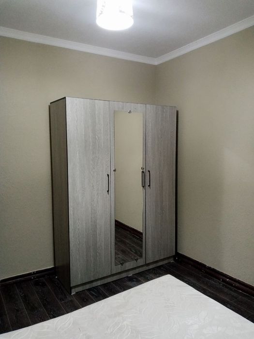 Ахмад Югнакий 3/5/5хонадон срочна сотилади ипотека булсахам гаплашамиз