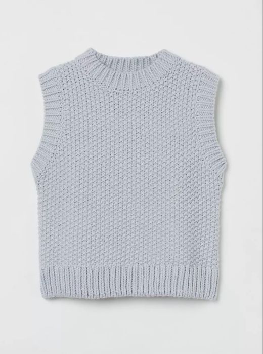 Жилетка вязаная