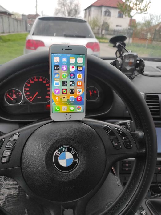 iPhone 8 vând sau schimb