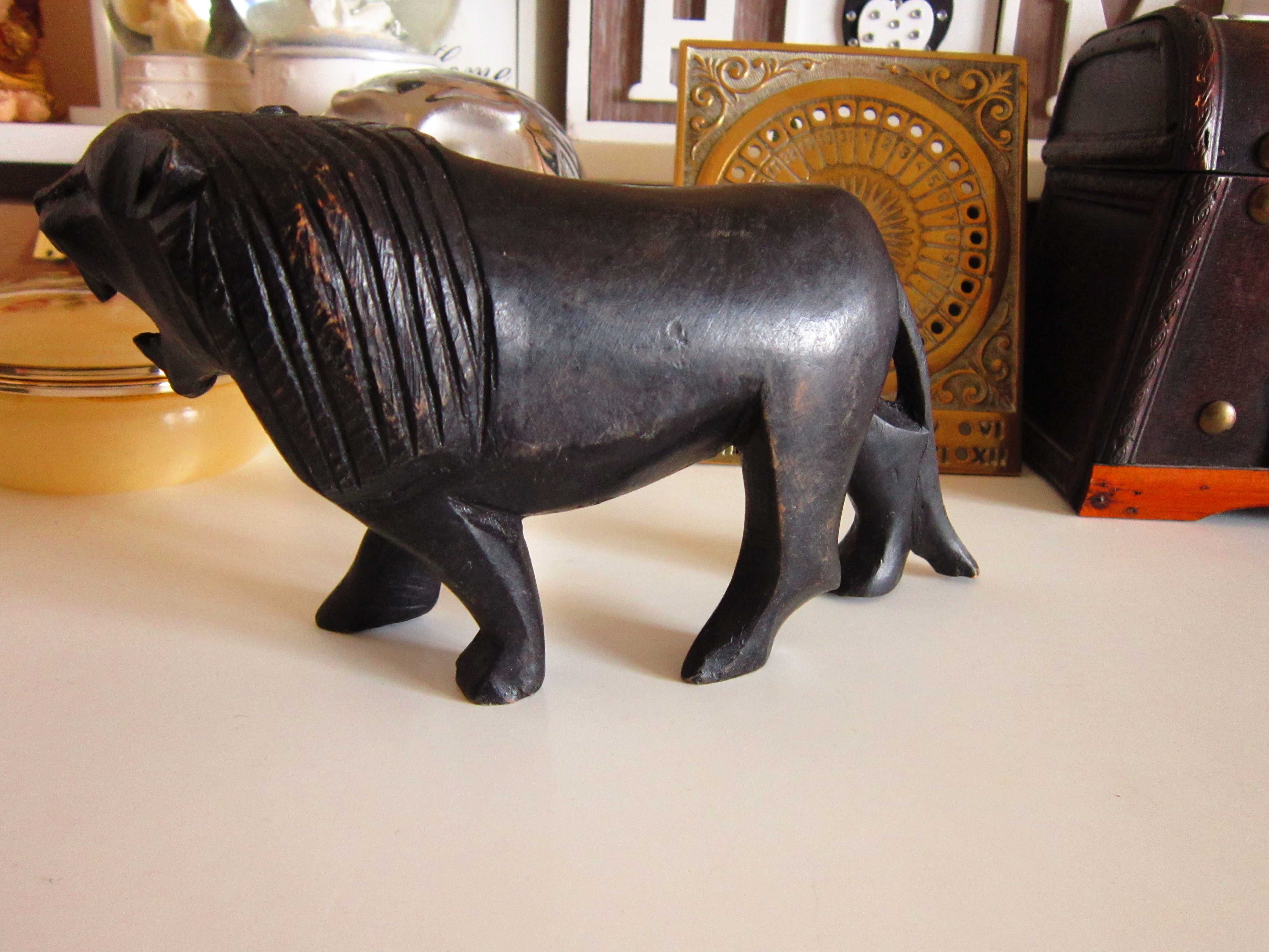 cadou rar Leu  sculptura lemn esenta tare, arta africana vintage