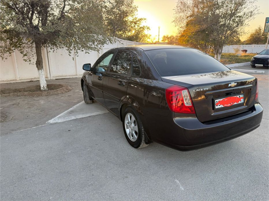 Chevrolet Gentra AT