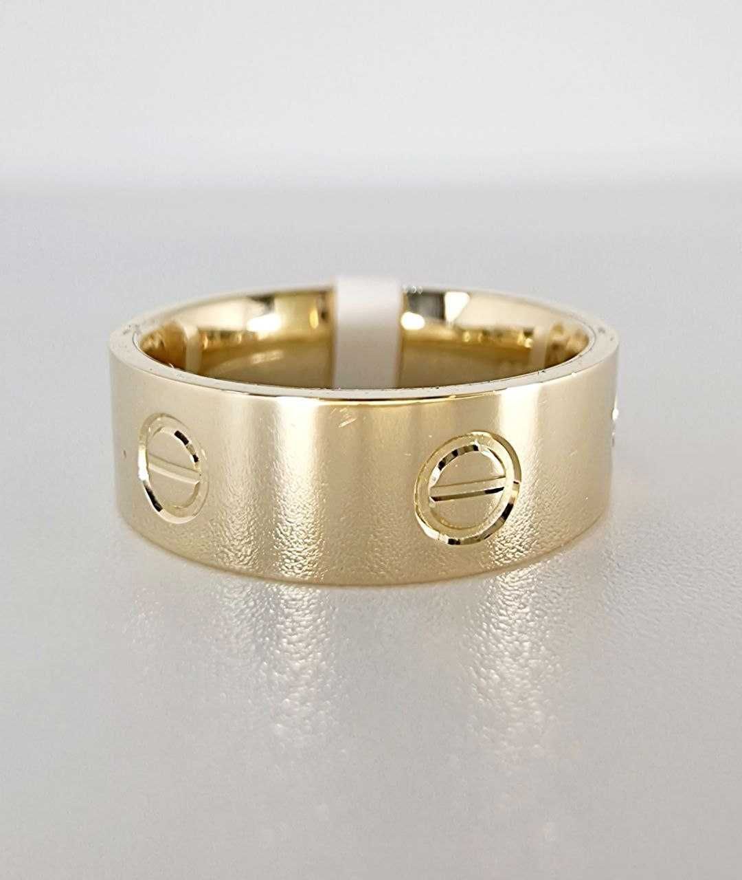 Кольцо Cartier Love. Золотое кольцо. Обручалка