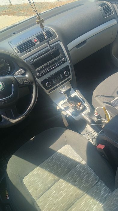Vând Skoda Octavia 2 dsg
